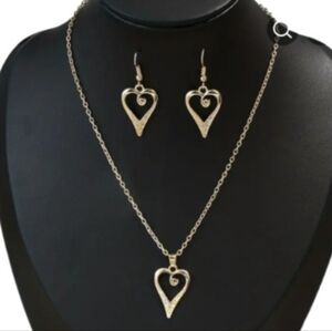 Heart-shaped Necklace & Earrings